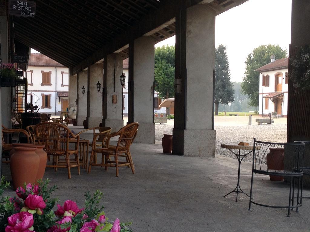Bed And Breakfast Azienda Agricola Cascina Salazzara Magenta Luaran gambar