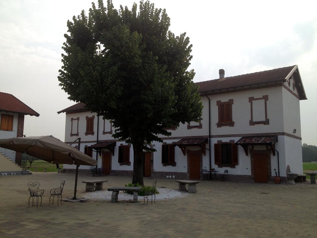 Bed And Breakfast Azienda Agricola Cascina Salazzara Magenta Luaran gambar